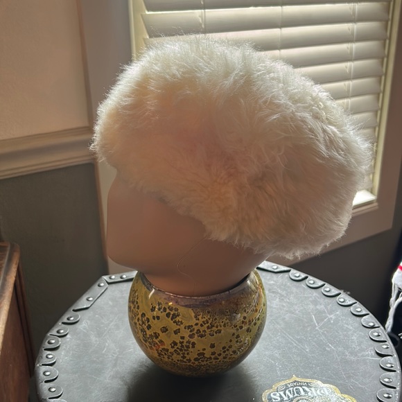 Vintage Genuine Sheepskin Accessories - Vintage Handcrafted Genuine Sheepskin Hat